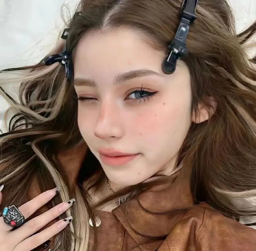 不思异:谜人谜事